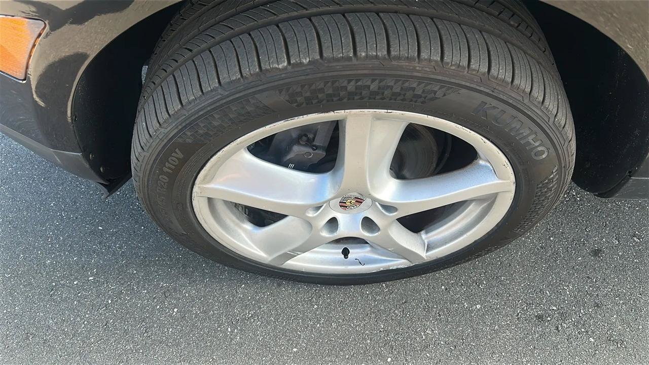 Used 2006 Porsche Cayenne AWD/4WD image 16