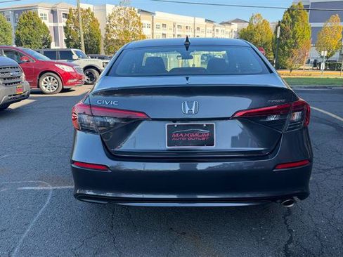 Used 2024 Honda Civic Sport image 13