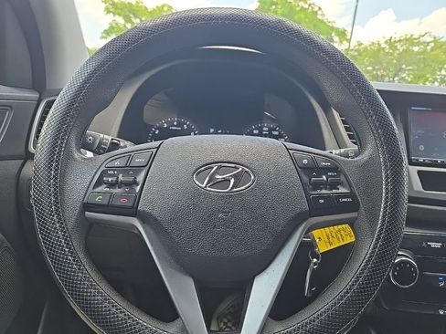 Used 2017 Hyundai Tucson SE w/ SE Popular Package 02 AWD/4WD image 14