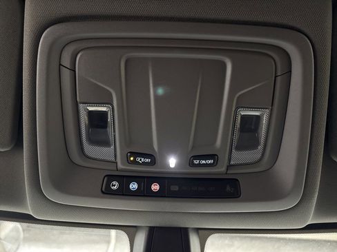 Used 2022 Chevrolet Silverado 1500 RST w/ Z71 Off-Road Package image 30