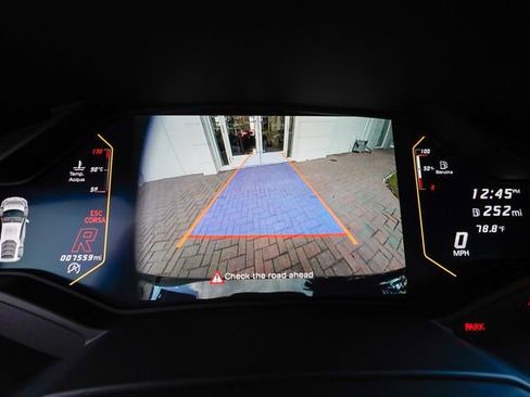 Used 2022 Lamborghini Huracan EVO image 71