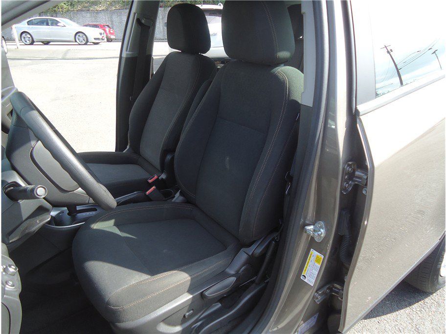 Used 2021 Chevrolet Trax LS AWD/4WD image 12