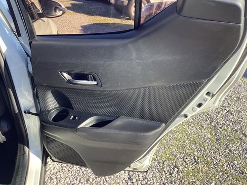 Used 2019 Toyota C-HR LE image 26