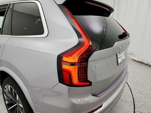 New 2026 Volvo XC90 T8 Plus w/ Protection Package AWD/4WD image 32