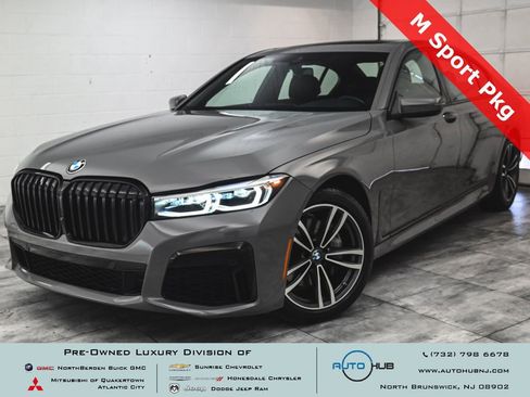 Used 2022 BMW 740i xDrive w/ M Sport Package AWD/4WD image 1