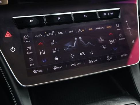 Used 2023 Maserati Grecale GT image 18