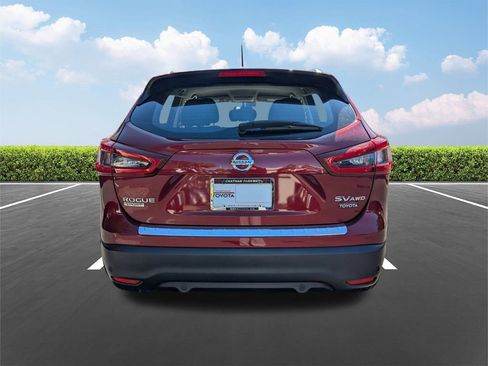 Used 2022 Nissan Rogue Sport SV image 5