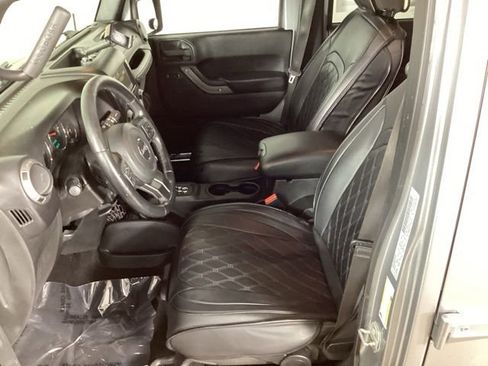 Used 2017 Jeep Wrangler Unlimited Sport AWD/4WD image 25