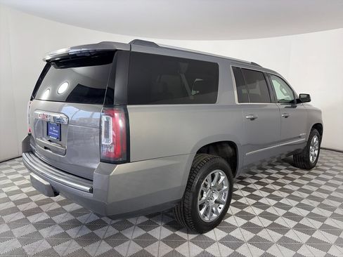 Used 2019 GMC Yukon XL Denali w/ Open Road Package AWD/4WD image 7