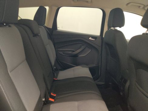 Used 2017 Ford Escape SE AWD/4WD image 19