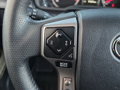 Used 2022 Toyota 4Runner Limited image 18