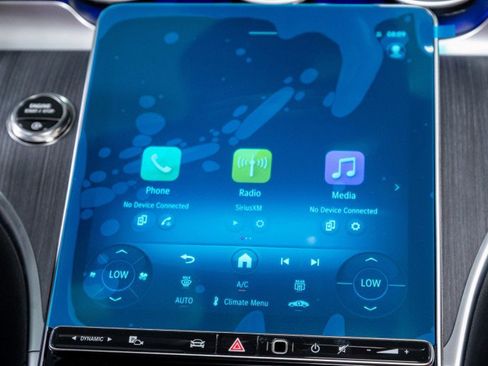 Certified 2025 Mercedes-Benz C 300 Sedan image 17