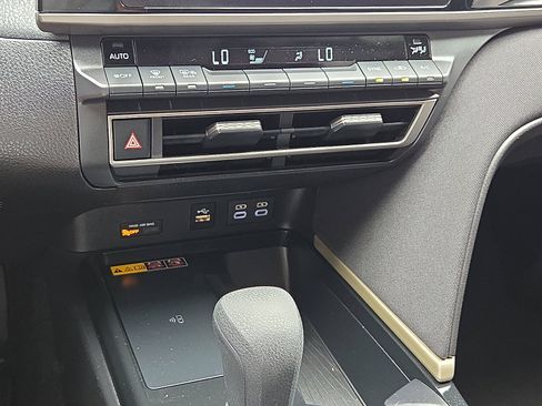 Used 2025 Toyota Camry LE FWD image 18