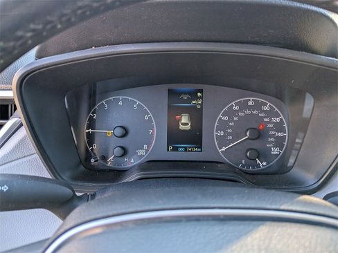 Used 2023 Toyota Corolla Cross LE image 16