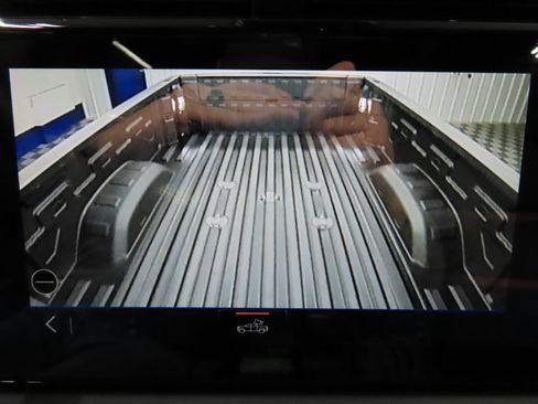 Used 2025 GMC Sierra 2500 AT4 w/ AT4 Premium Plus Package image 23