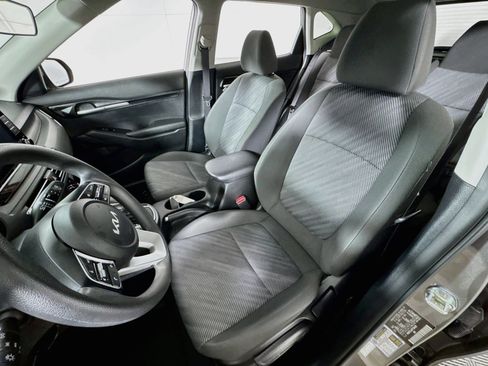 Used 2023 Kia Seltos LX AWD/4WD image 13