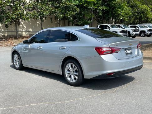 Used 2022 Chevrolet Malibu LT FWD image 5