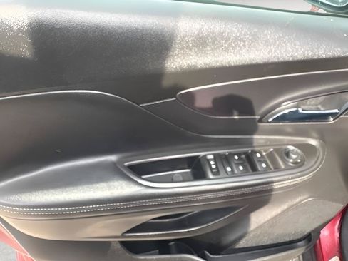 Used 2020 Buick Encore Preferred FWD image 26