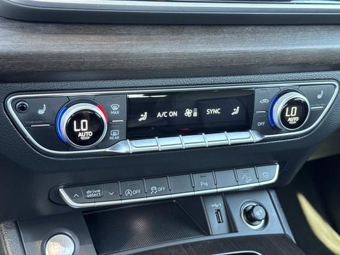 Used 2024 Audi Q5 2.0T Premium image 15