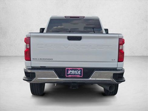 Used 2023 Chevrolet Silverado 2500 LT w/ Convenience Package image 7