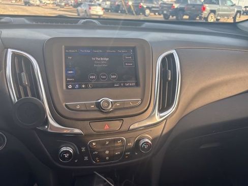 Used 2021 Chevrolet Equinox LT image 10