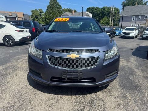 Used 2014 Chevrolet Cruze LT FWD image 2