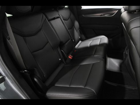 Used 2022 Cadillac XT5 Luxury AWD/4WD image 19