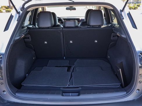 New 2026 Nissan Kicks SR image 16