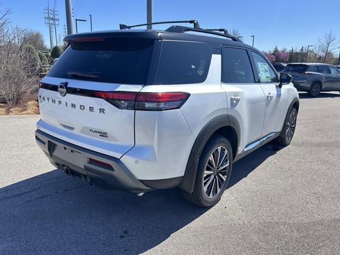 New 2026 Nissan Pathfinder Platinum w/ Lighting Package AWD/4WD image 7