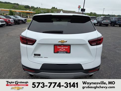 Used 2025 Chevrolet Blazer LT AWD/4WD image 7