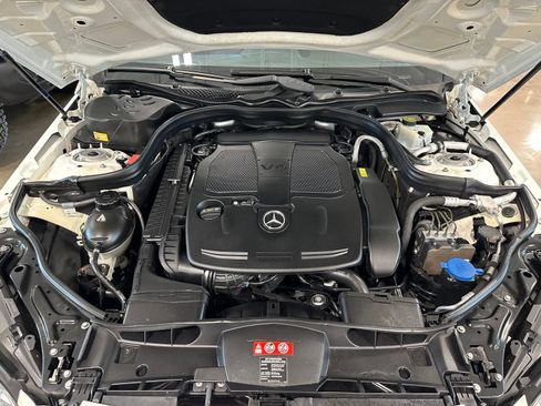Used 2014 Mercedes-Benz E 350 Sedan image 41