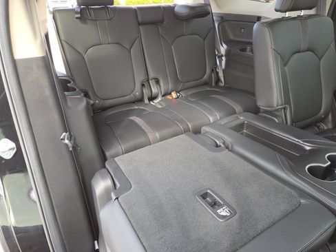 Used 2025 Honda Pilot EX-L image 23