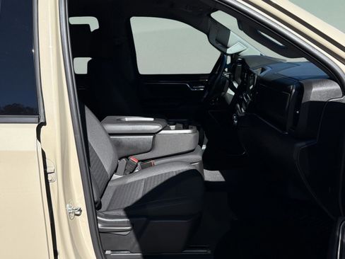 Used 2022 GMC Sierra 1500 Elevation image 28