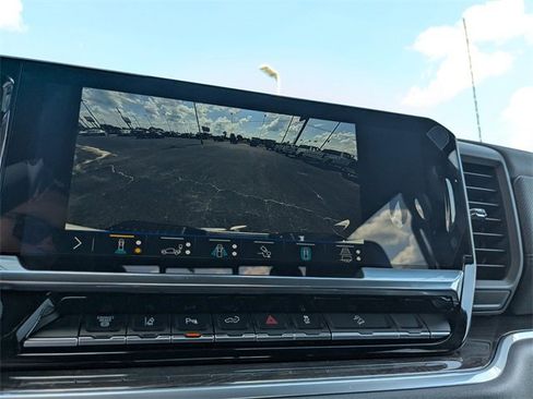 New 2025 Chevrolet Silverado 2500 LTZ w/ LTZ Convenience Package image 21