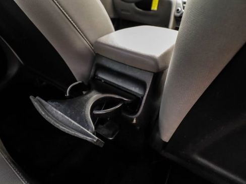 Used 2017 Hyundai Elantra SE image 44