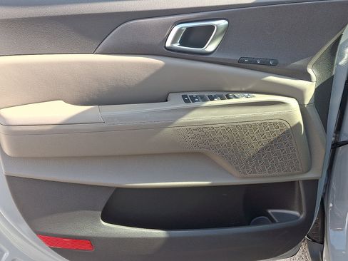 New 2026 Kia Carnival EX image 11