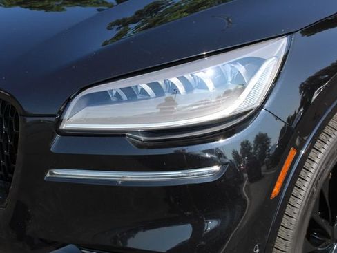 Used 2024 Lincoln Aviator Reserve w/ Equipment Group 201A AWD/4WD image 12