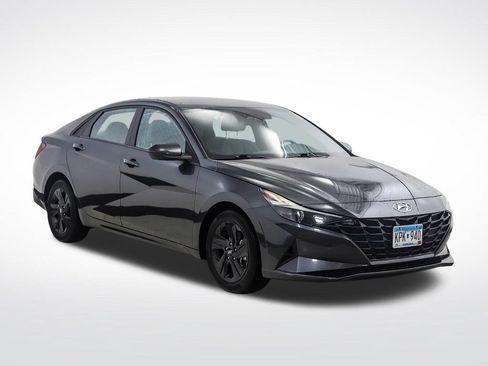Used 2023 Hyundai Elantra SEL FWD image 7