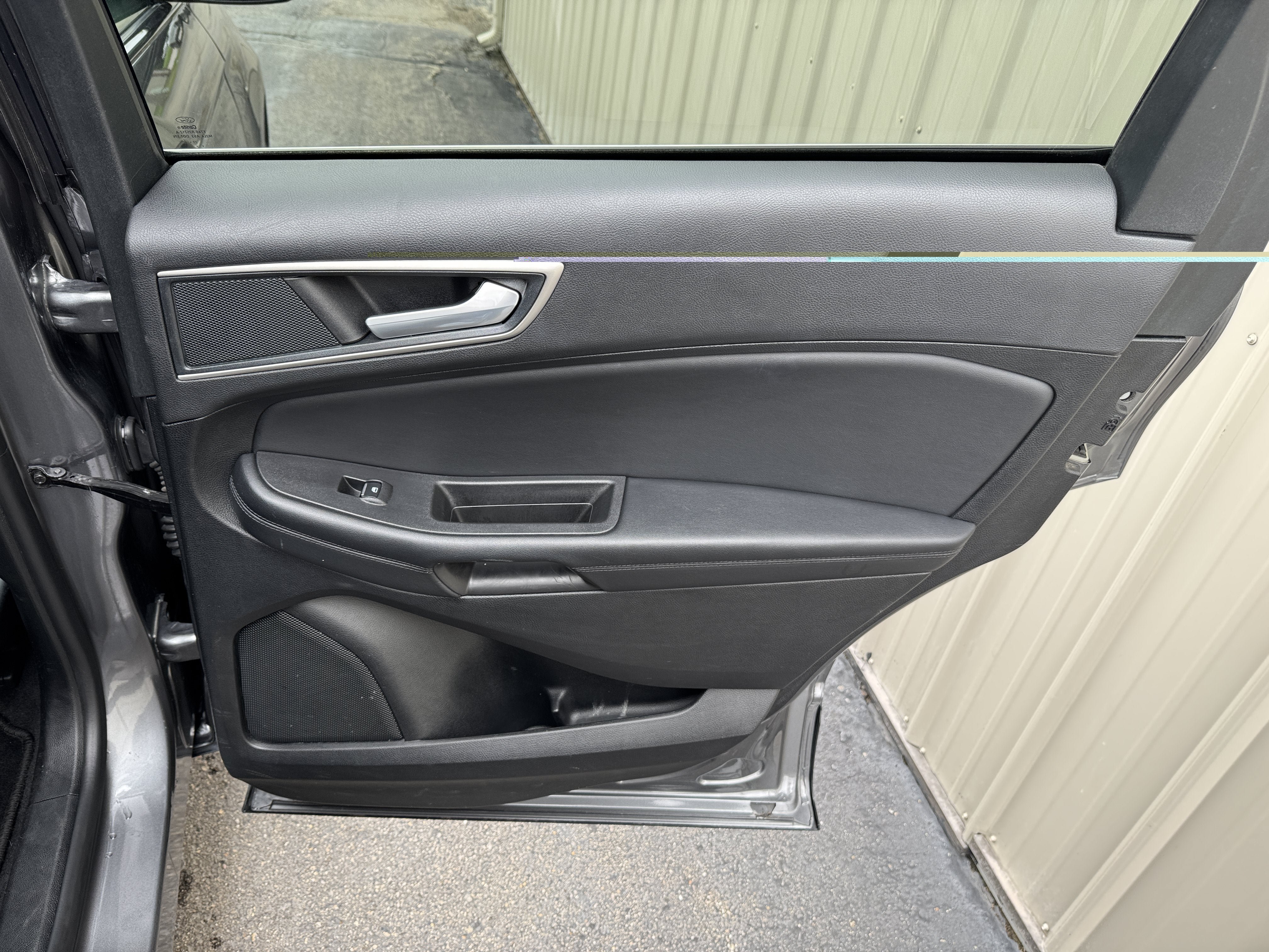 Used 2024 Ford Edge SEL AWD/4WD image 30