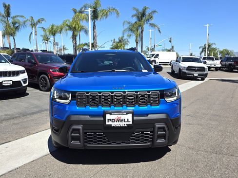 New 2026 Jeep Cherokee Laredo image 7