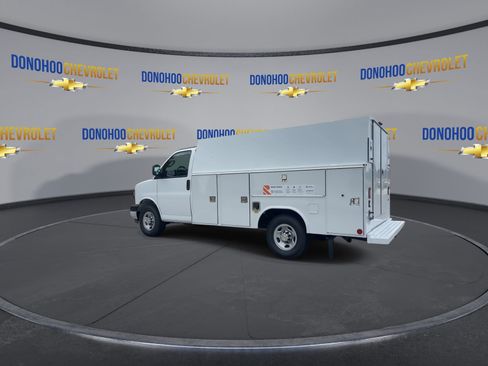 New 2025 Chevrolet Express 3500 w/ Power Convenience Package image 9
