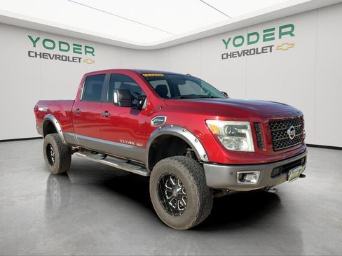 Used 2017 Nissan Titan PRO-4X w/ Pro-4x Convenience Package AWD/4WD image 55