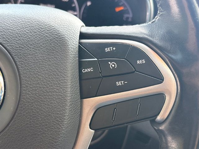 Used 2020 Jeep Grand Cherokee Altitude AWD/4WD image 28