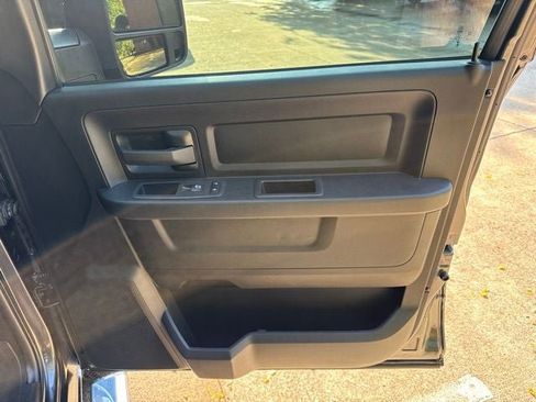 Used 2024 RAM 2500 Tradesman w/ Chrome Appearance Group AWD/4WD image 26
