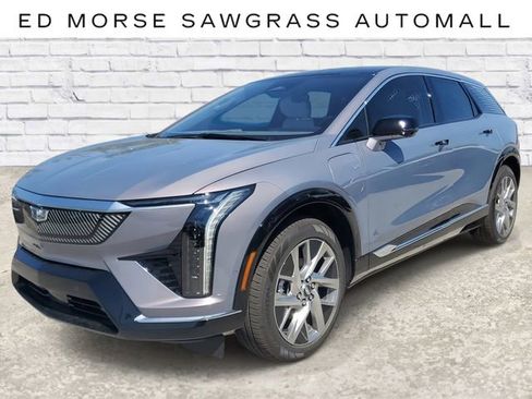 New 2026 Cadillac Optiq Luxury 1 image 1