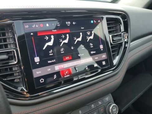 Certified 2023 Dodge Durango GT AWD/4WD image 17