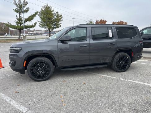 New 2025 Jeep Wagoneer Series II w/ Convenience Group I image 16