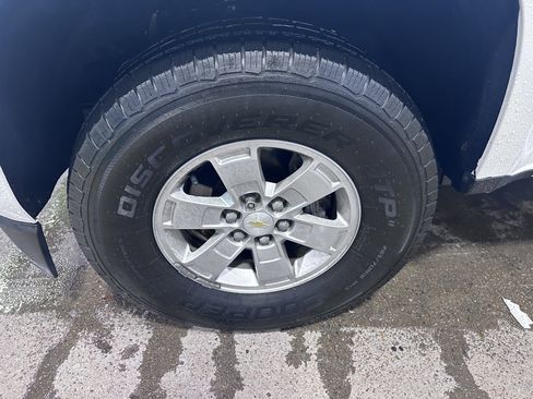 Used 2017 Chevrolet Colorado W/T w/ WT Convenience Package image 5