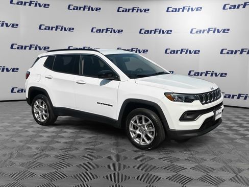 Used 2022 Jeep Compass Latitude AWD/4WD image 7