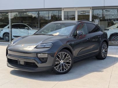 New 2024 Porsche Macan 4 Electric